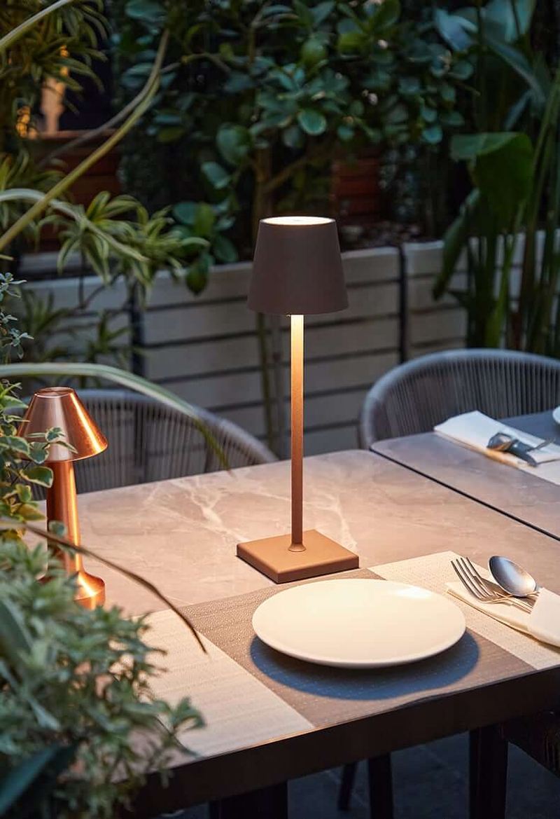 Homezie-moku park20240518-Homezie Draagbare Lamp | LED met Dimmfunctie | Voor Binnen en Buiten Gebruik